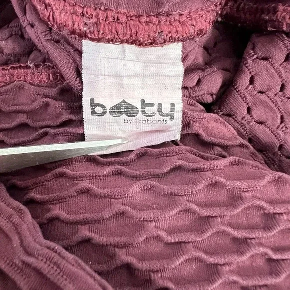 Booty by Brabants 2 Pair Cropped Capri Leggings Purple Red Women OSFM - Picture 8 of 10